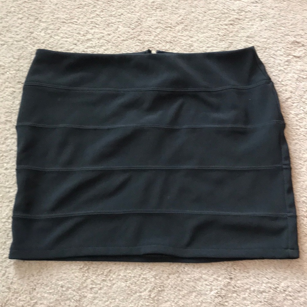 Wet seal dark grey skirt - large